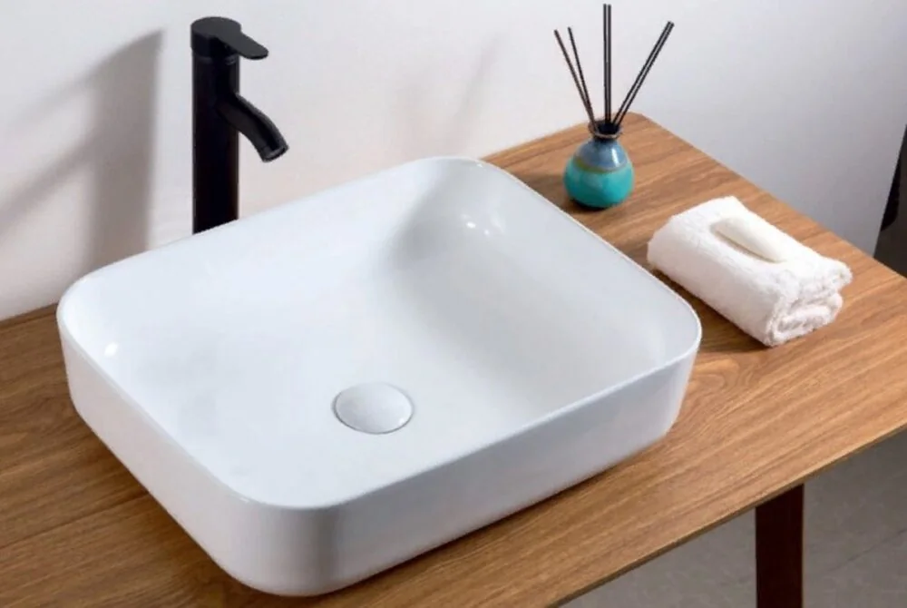 Раковина накладная керамическая BB1304 BelBagno