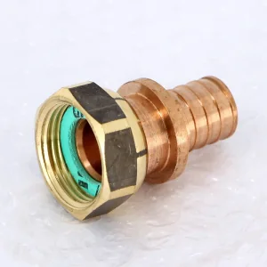 Муфта с накидной гайкой 20 х 3/4 REHAU