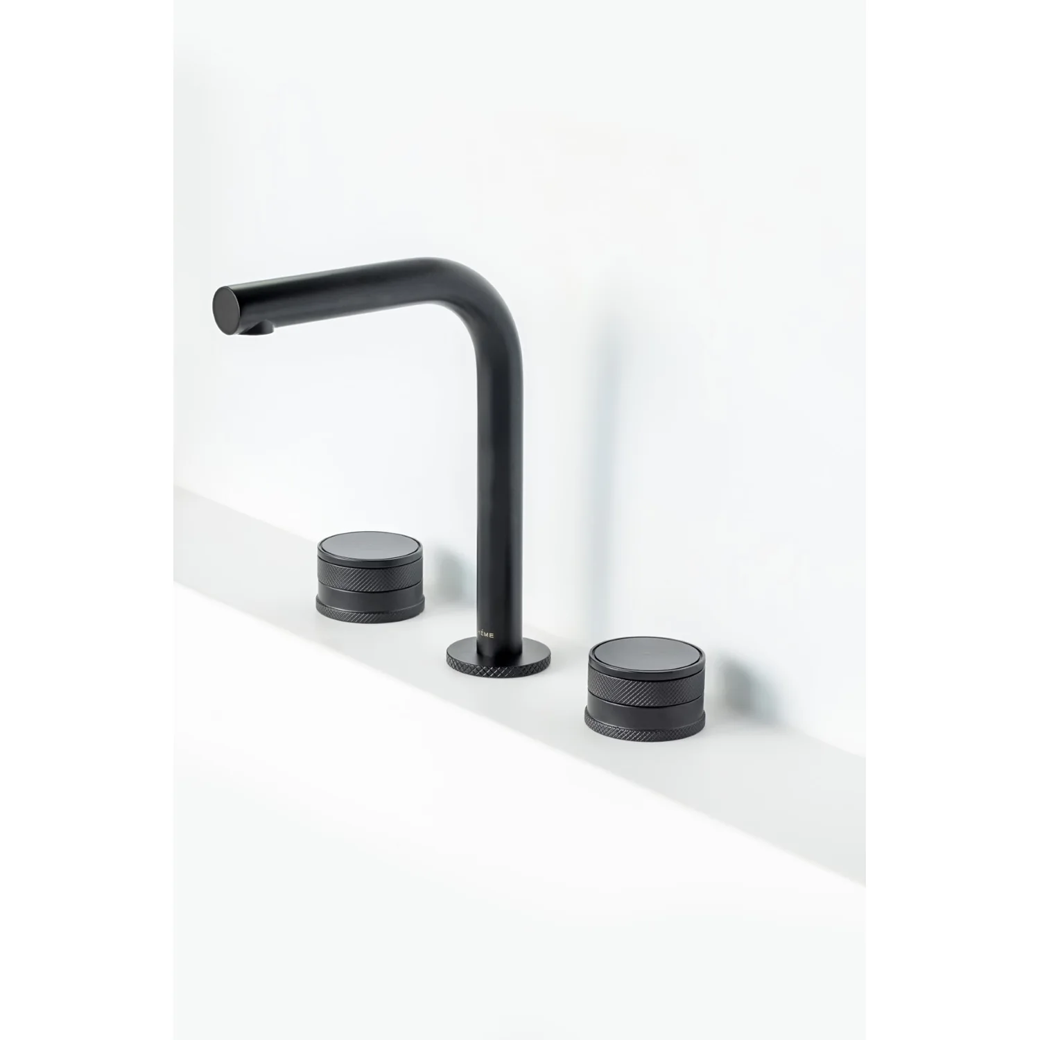 Boheme Смеситель на столешницу PRESTIGE на 3 отв. BLACK