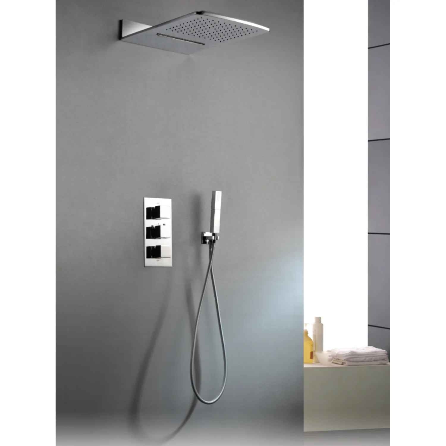 Встраиваемая душевая система с термостатом AltroBagno Cascata 040101 Cr