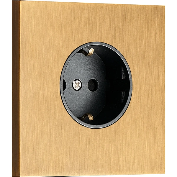 Donel N96  Розетка Schuko с заземлением, со шторками 16A 250 В~ , Латунь, серия DT