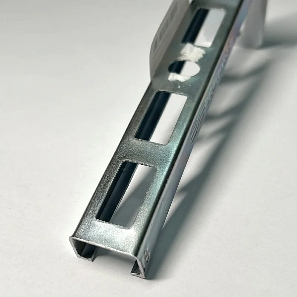 Консоль 27 x 18 х 1,25 х 200 мм Uni-Fitt