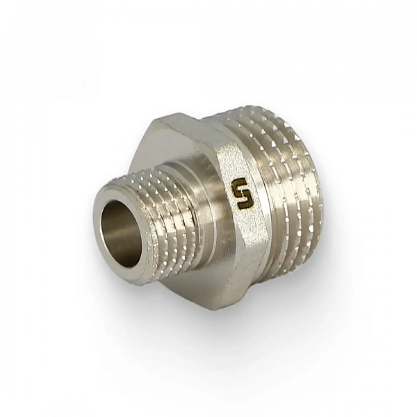 Ниппель 1/2" x 1/4", никелированный Uni-Fitt